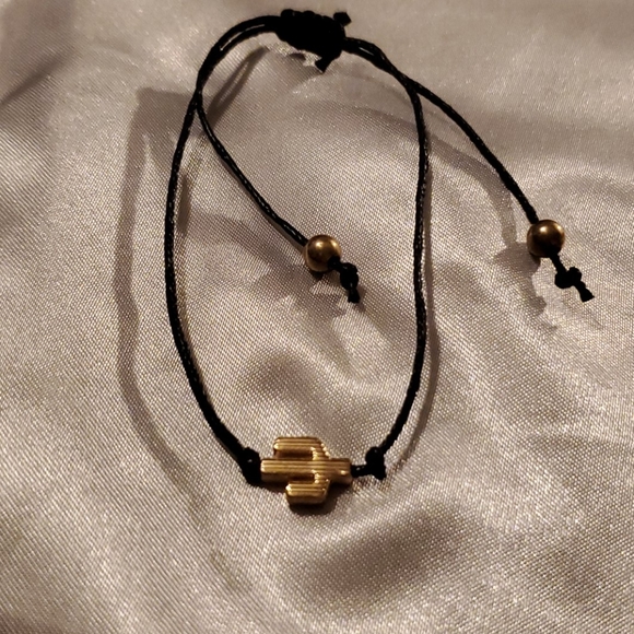 Bracelets - Picture 5 of 5